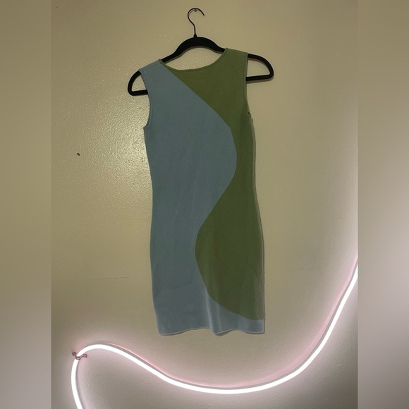 Funky Blue and Green Bodycon Mini Dress - Picture 2 of 3